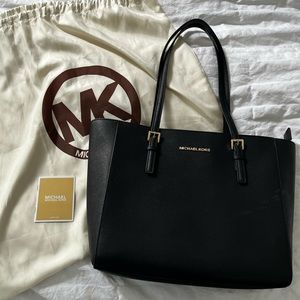 Michael Kors black leather purse
